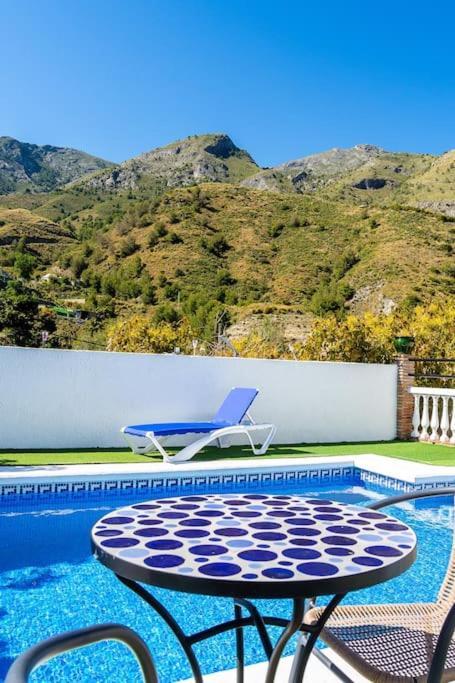 Cozy Cottage In Nerja , Malaga. Private Pool. Wifi Екстер'єр фото